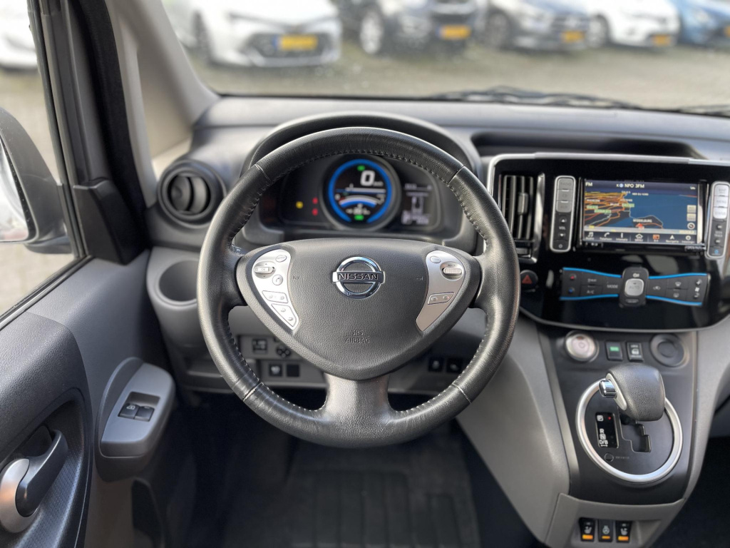 Nissan E-nv200