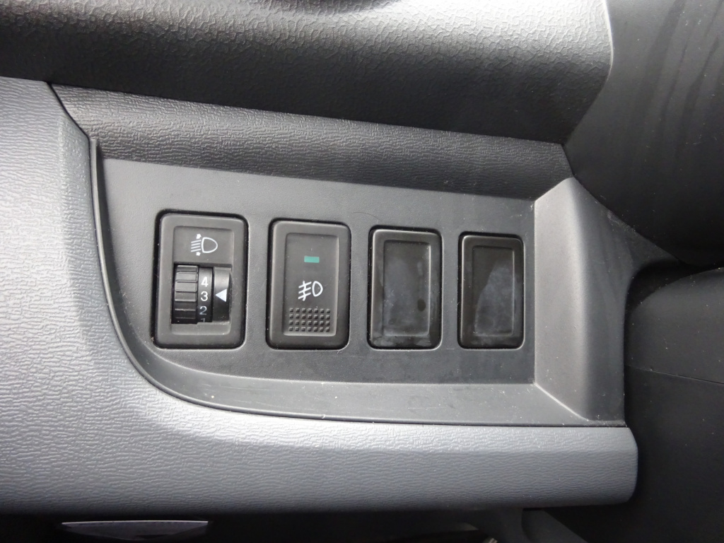 Nissan Pixo