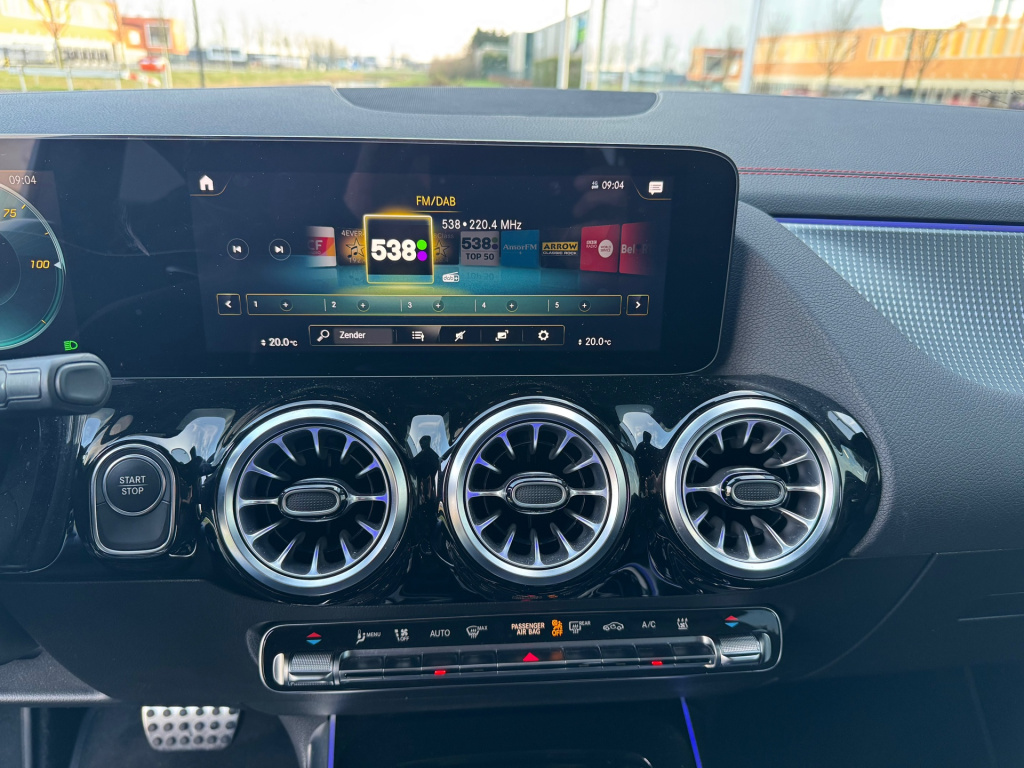 Mercedes-Benz Eqa