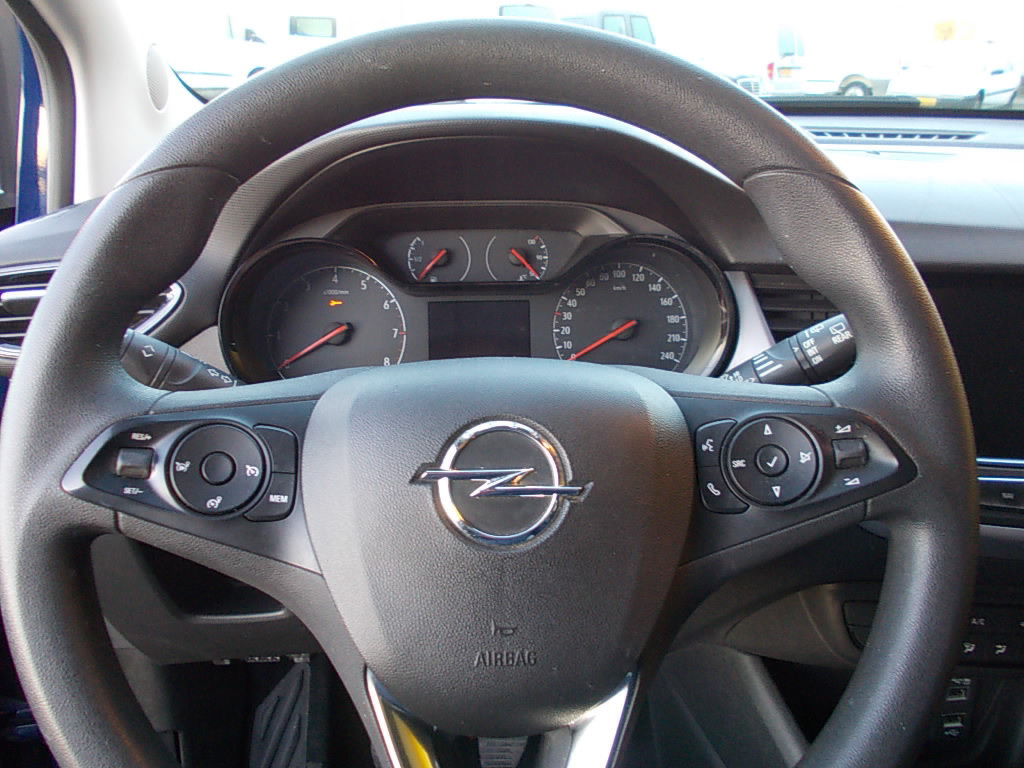 Opel Crossland X