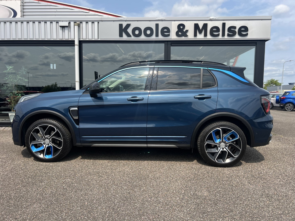 Lynk & Co 01