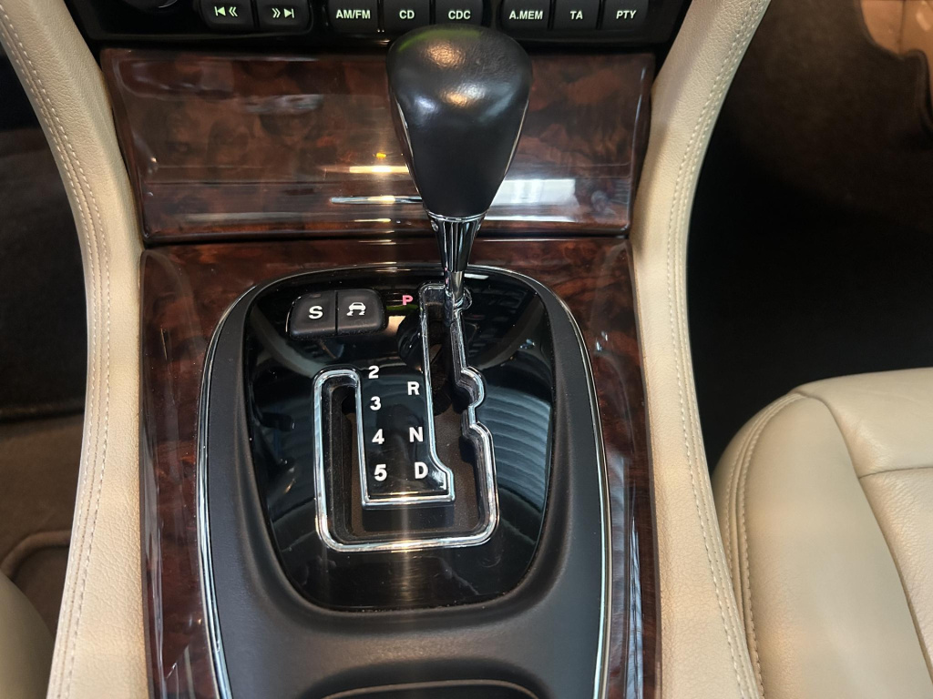 Jaguar Xj