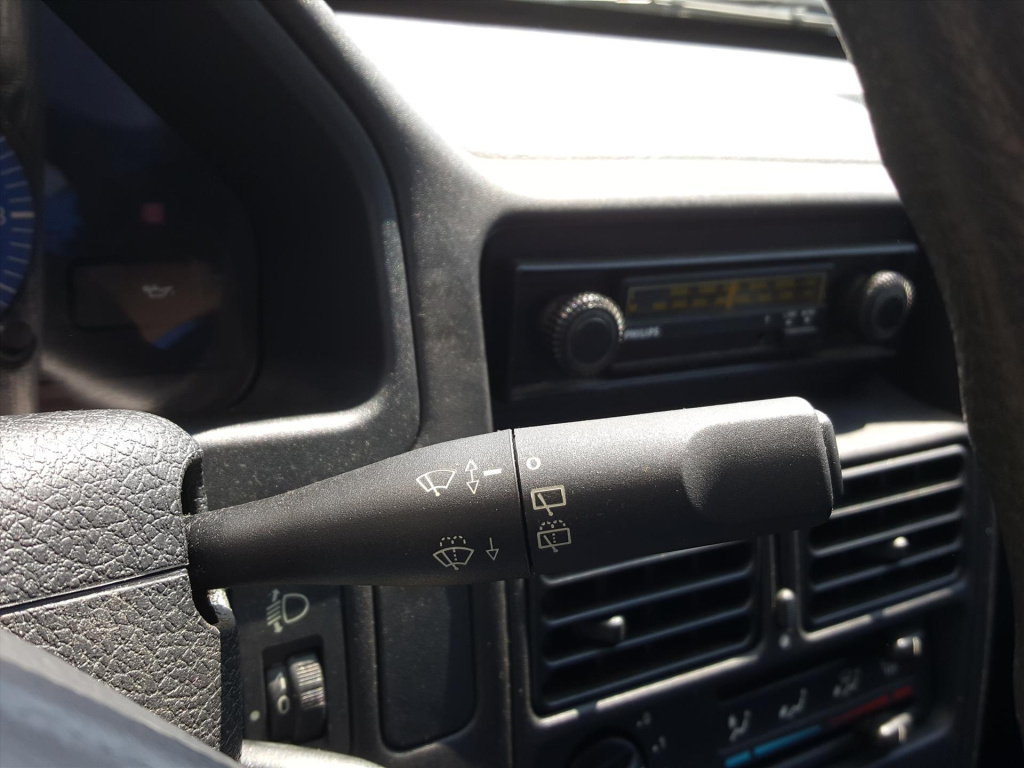 Peugeot 106