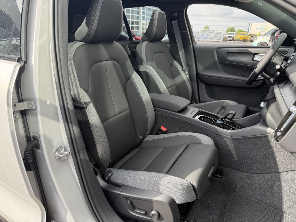 Volvo Ex40