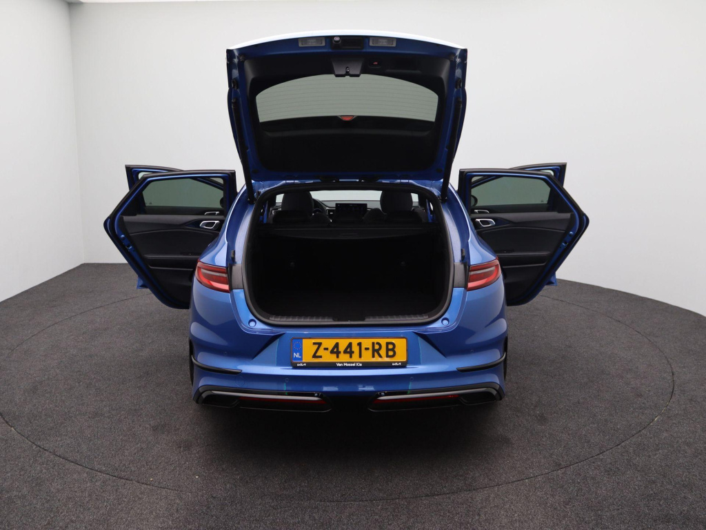 Kia Proceed