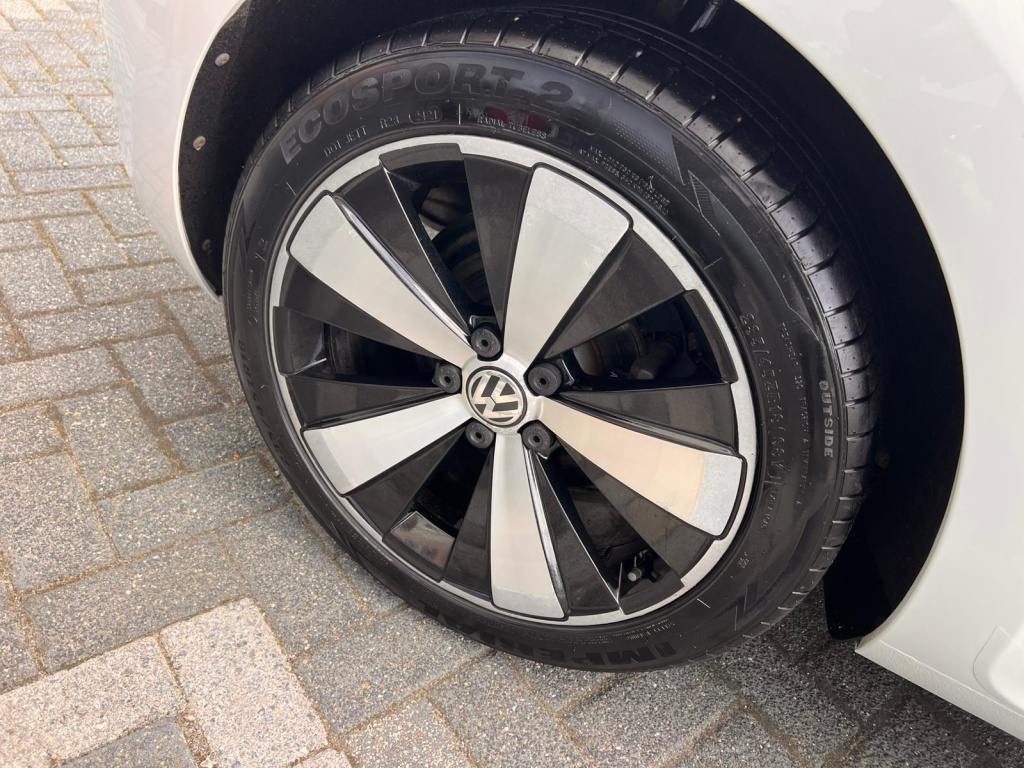 Volkswagen New Beetle