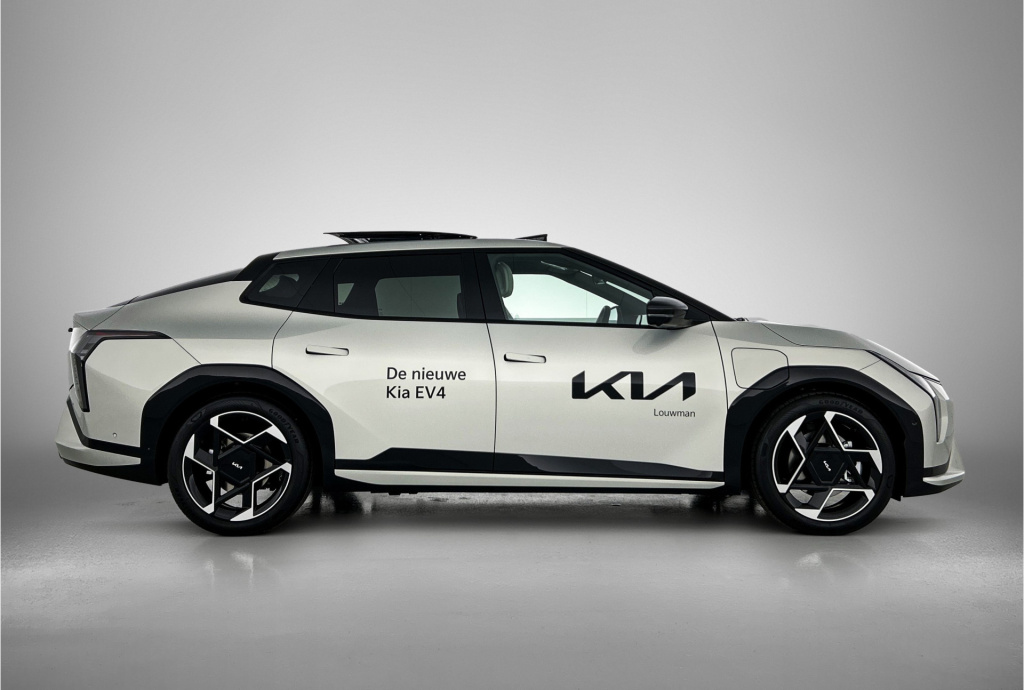 Kia Ev4