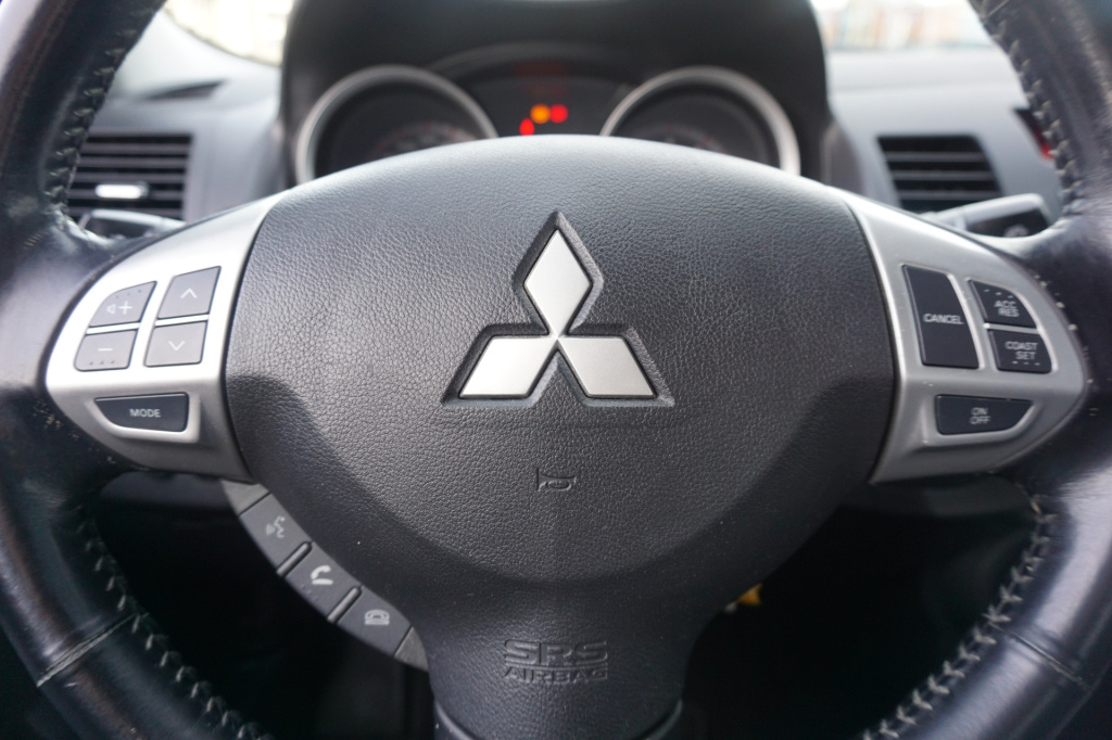 Mitsubishi Lancer