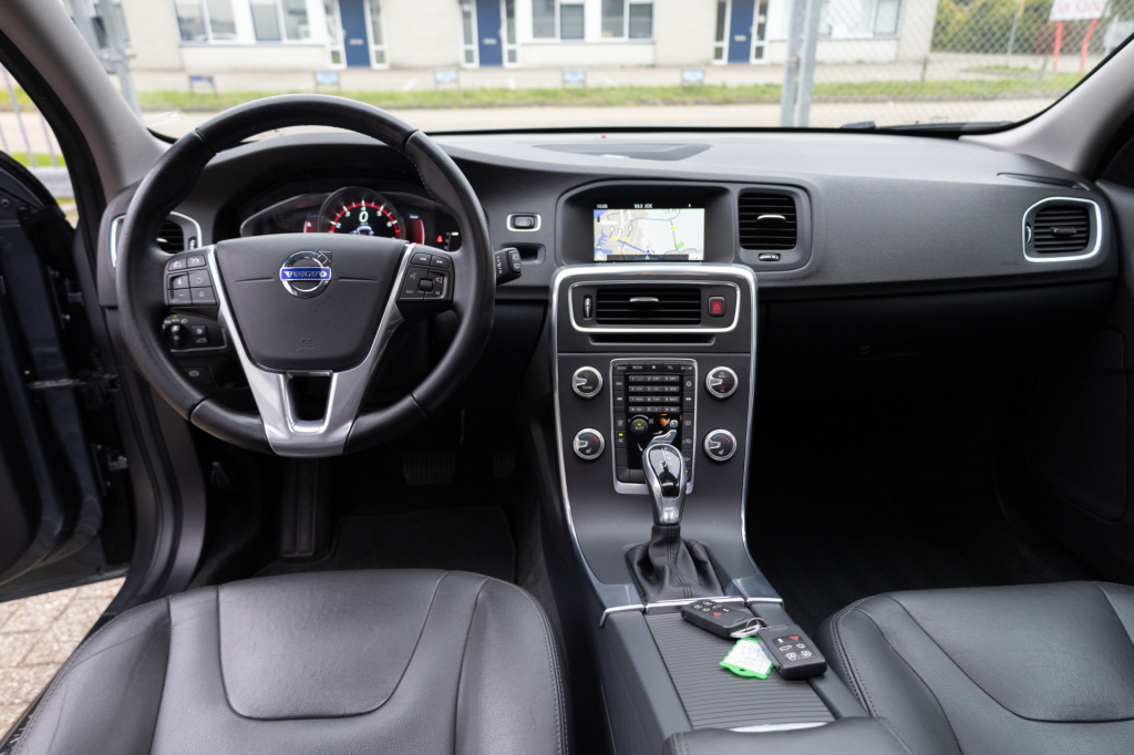 Volvo V60