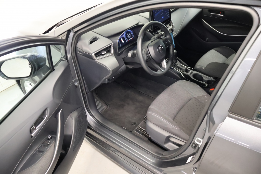 Toyota Corolla Touring Sports