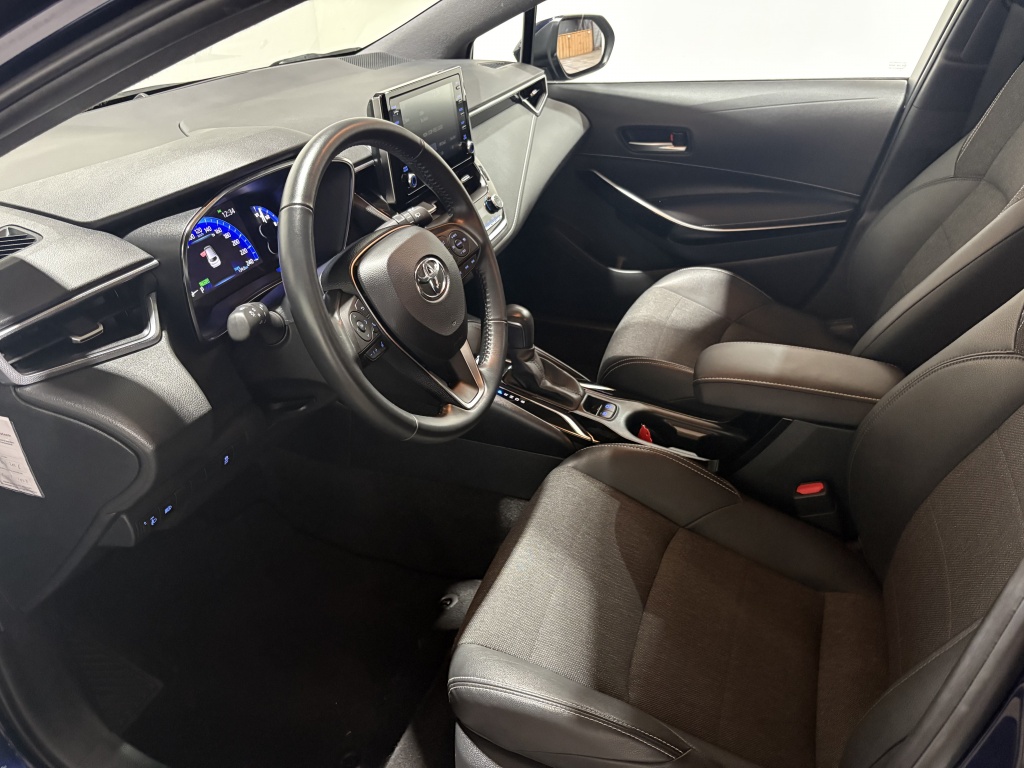 Toyota Corolla Touring Sports