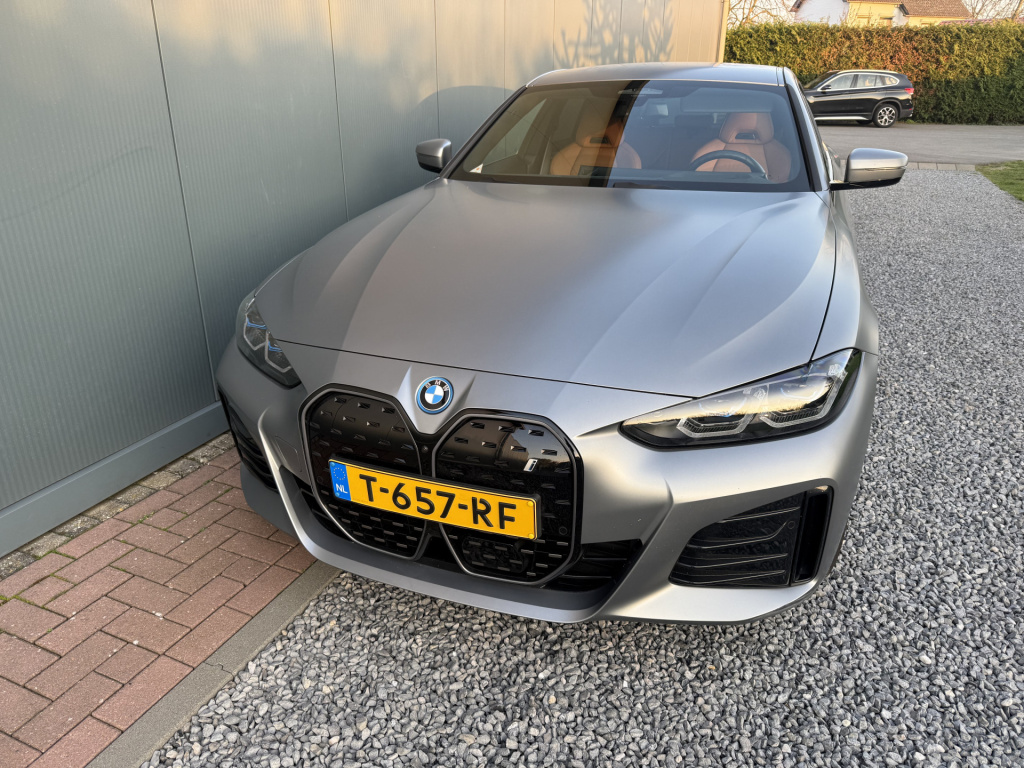 BMW I4