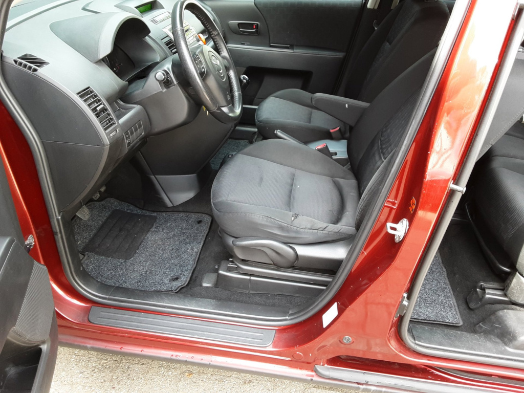 Mazda 5