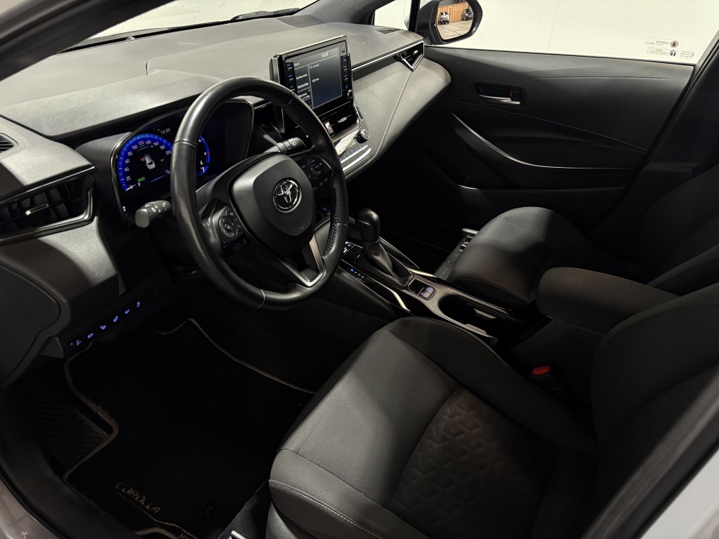 Toyota Corolla Touring Sports