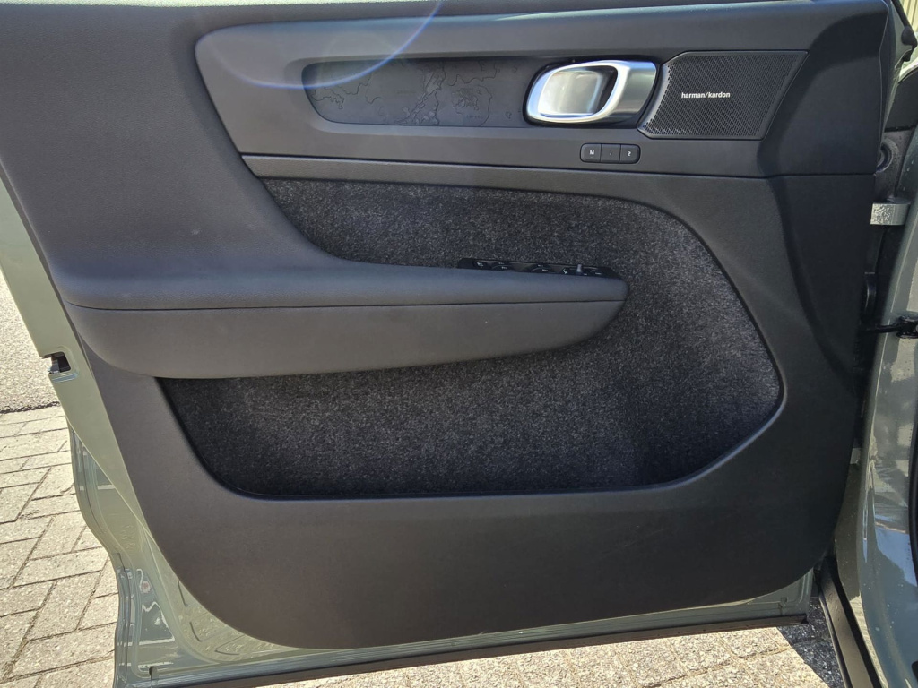 Volvo Ex40