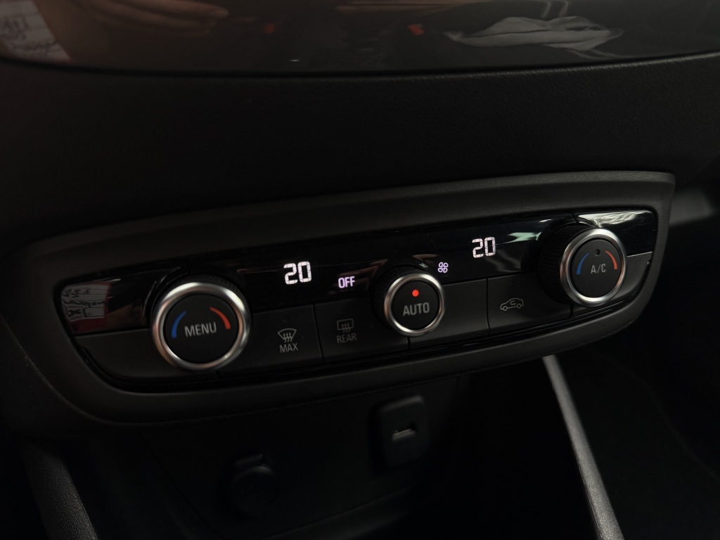 Opel Crossland X