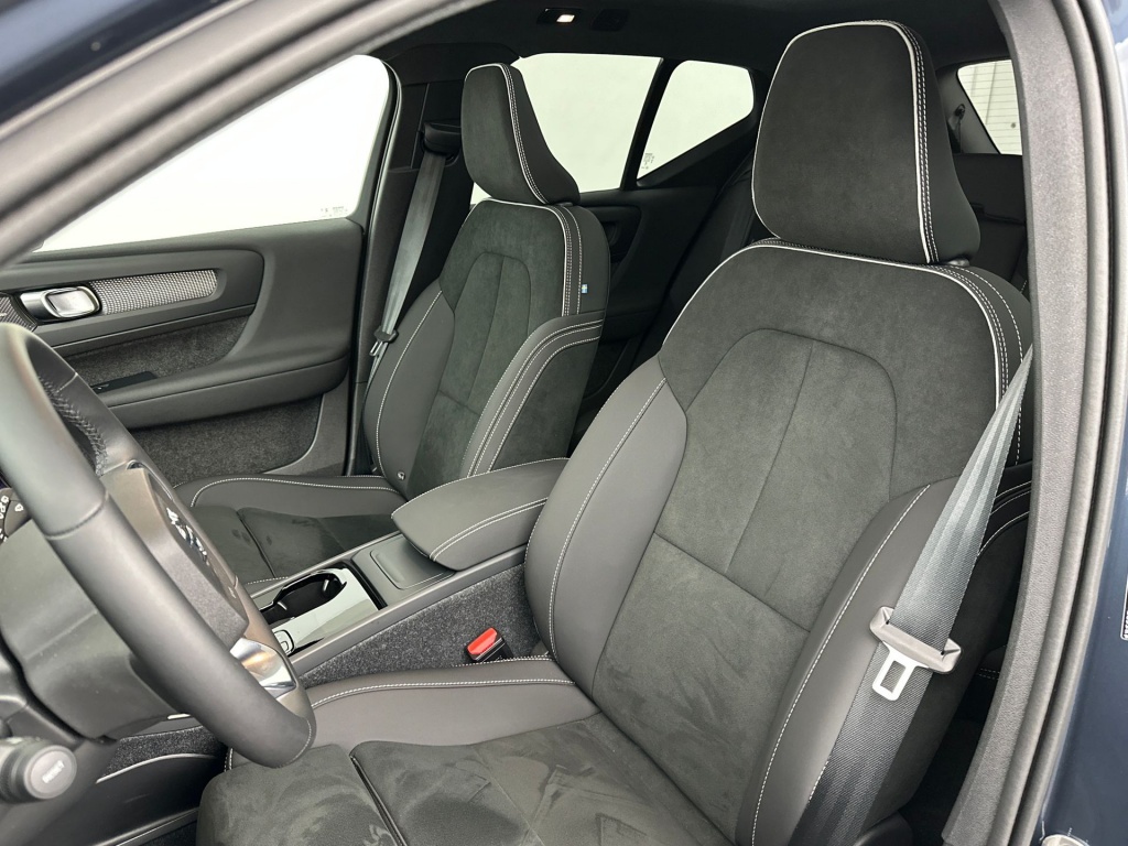 Volvo Ex40