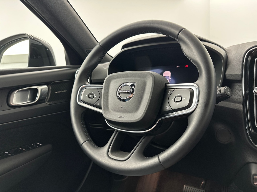 Volvo Ex40