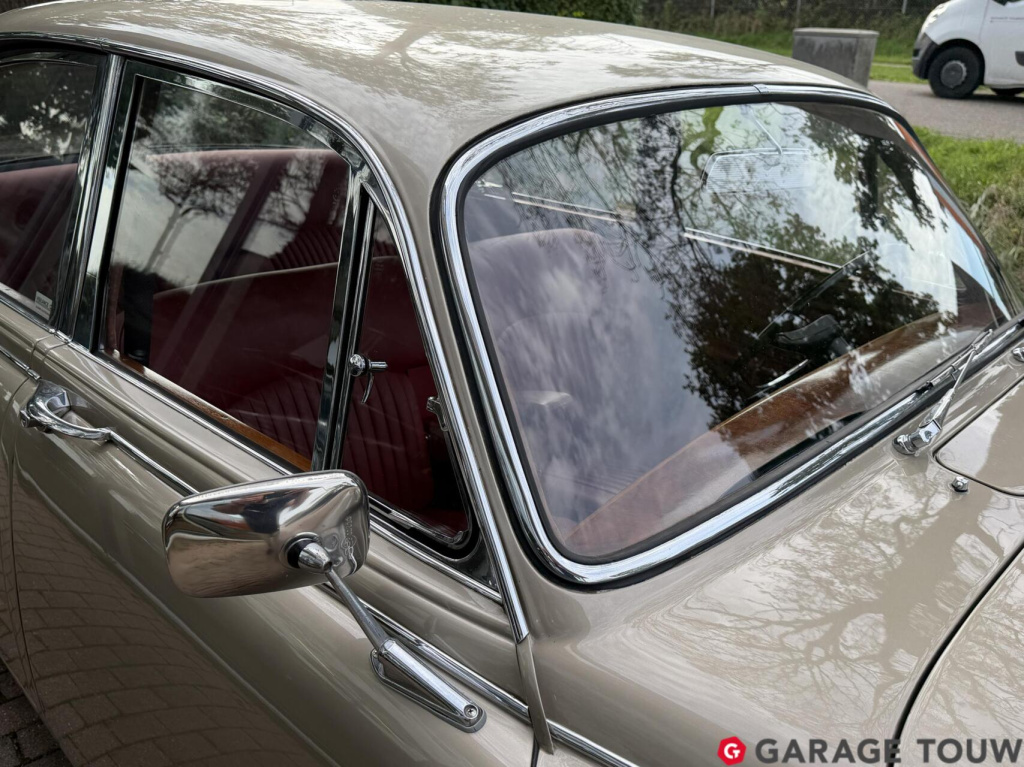 Jaguar S-Type