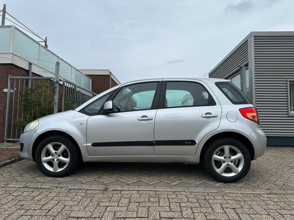 Suzuki Sx4