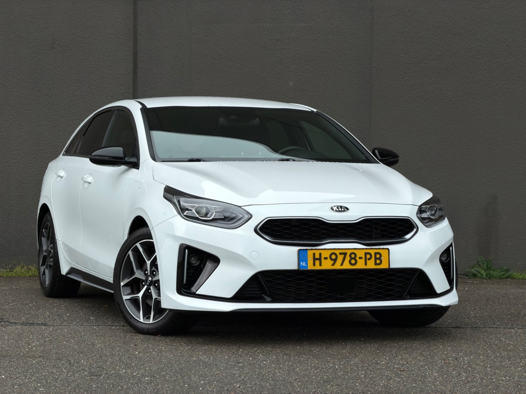 Kia Proceed