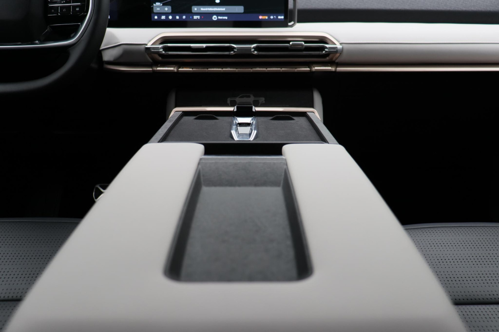 Maxus Eterron 9
