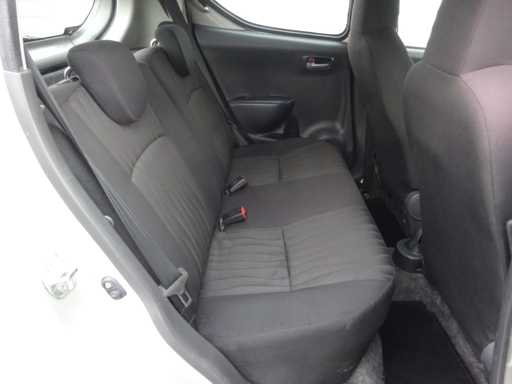 Nissan Pixo