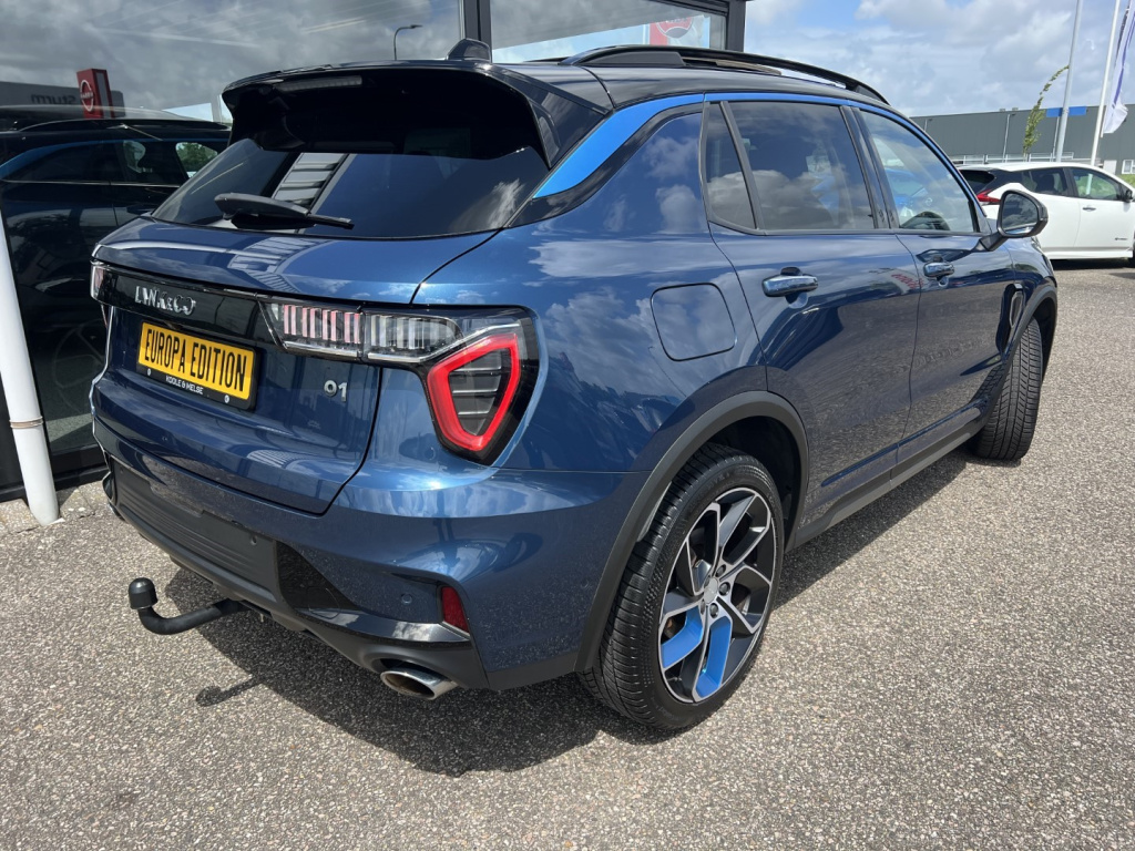 Lynk & Co 01