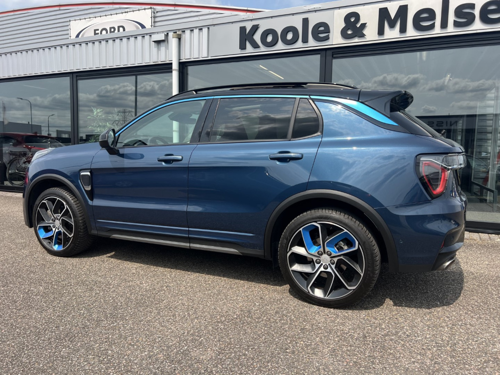 Lynk & Co 01
