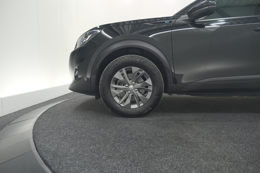 Peugeot E-2008