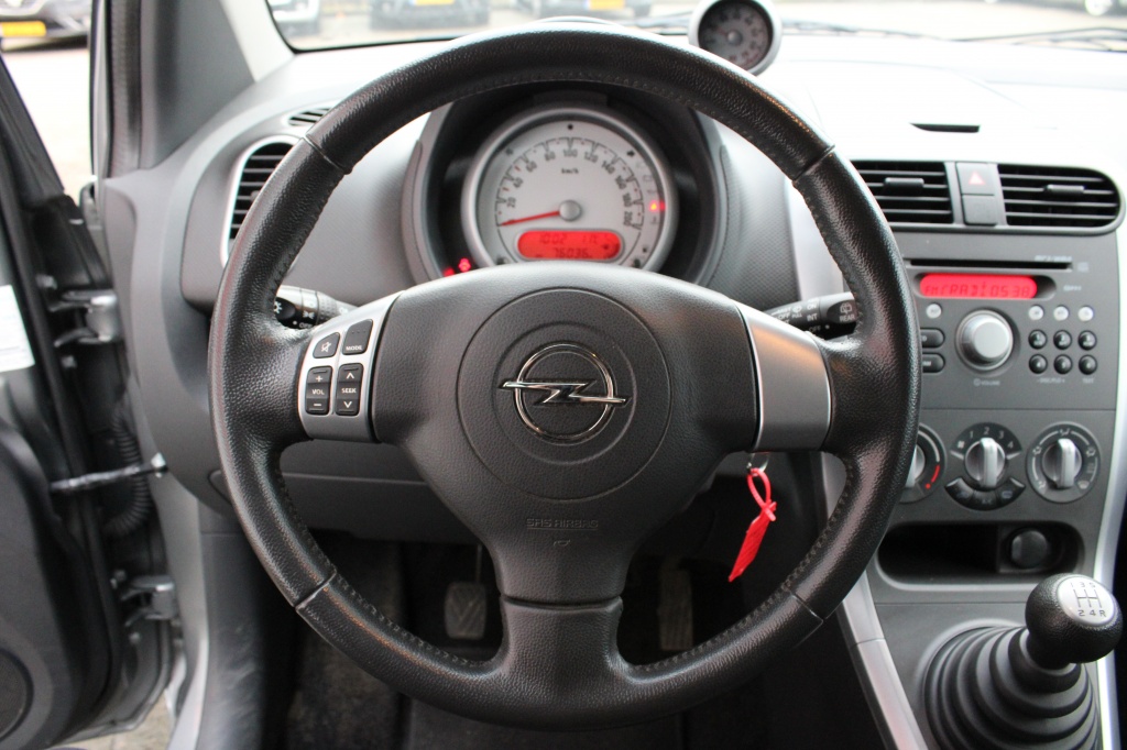 Opel Agila