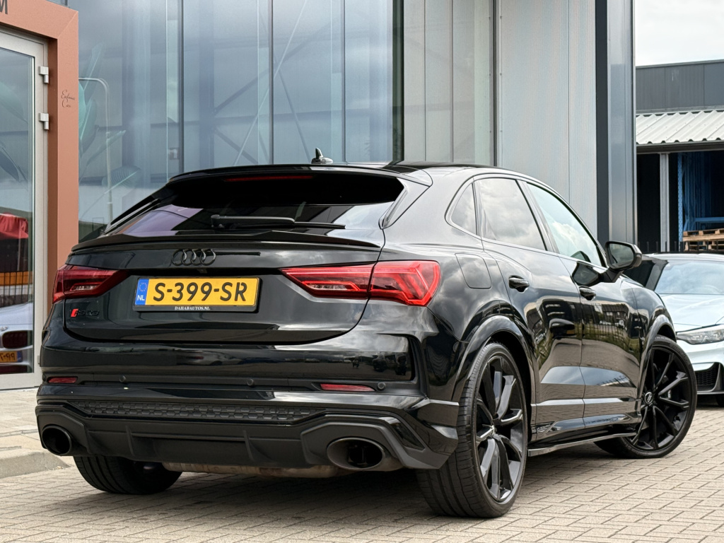 Audi Rsq3