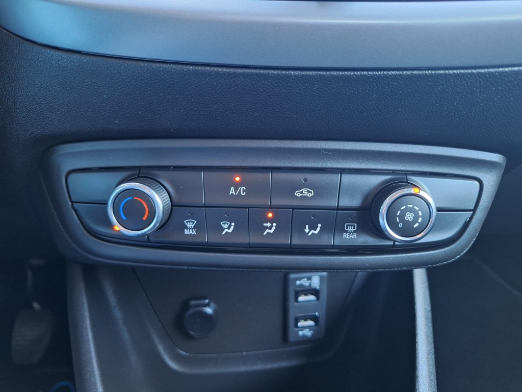 Opel Crossland X