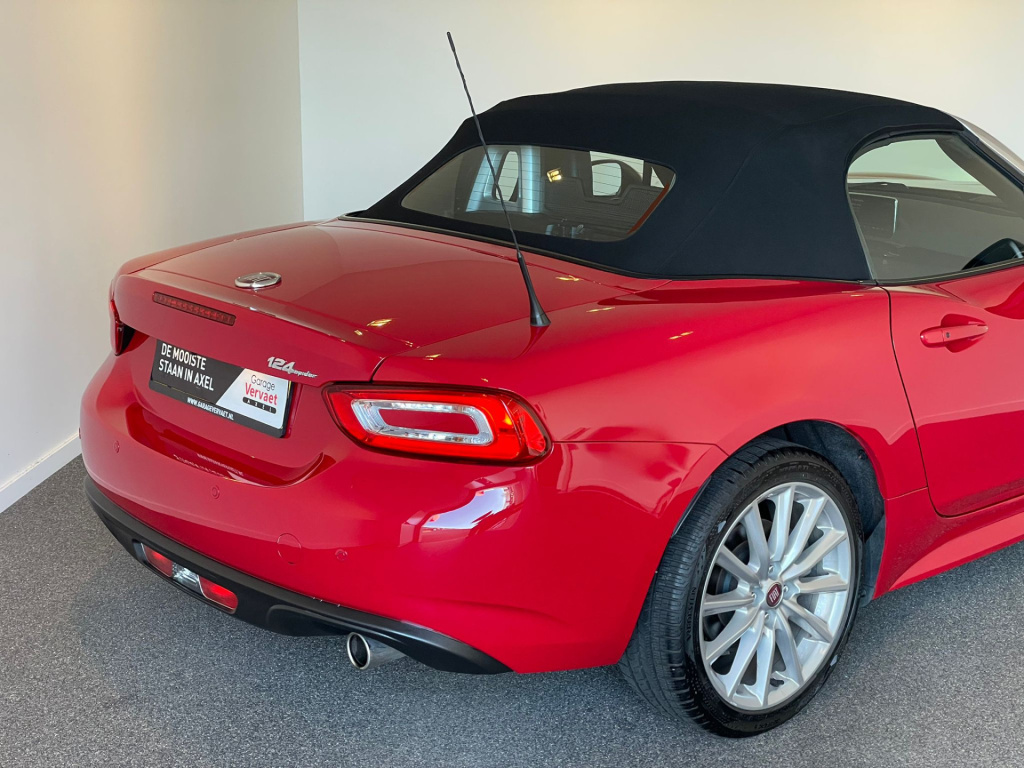 Fiat 124 Spider