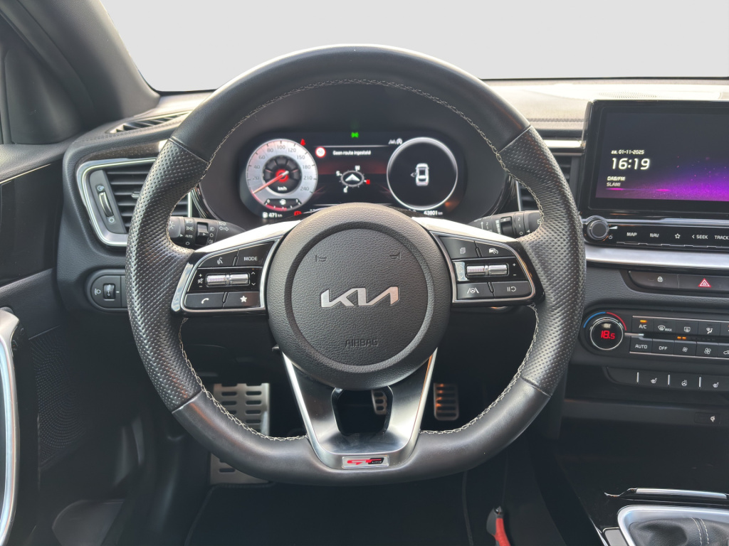 Kia Proceed
