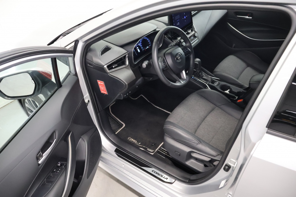 Toyota Corolla Touring Sports