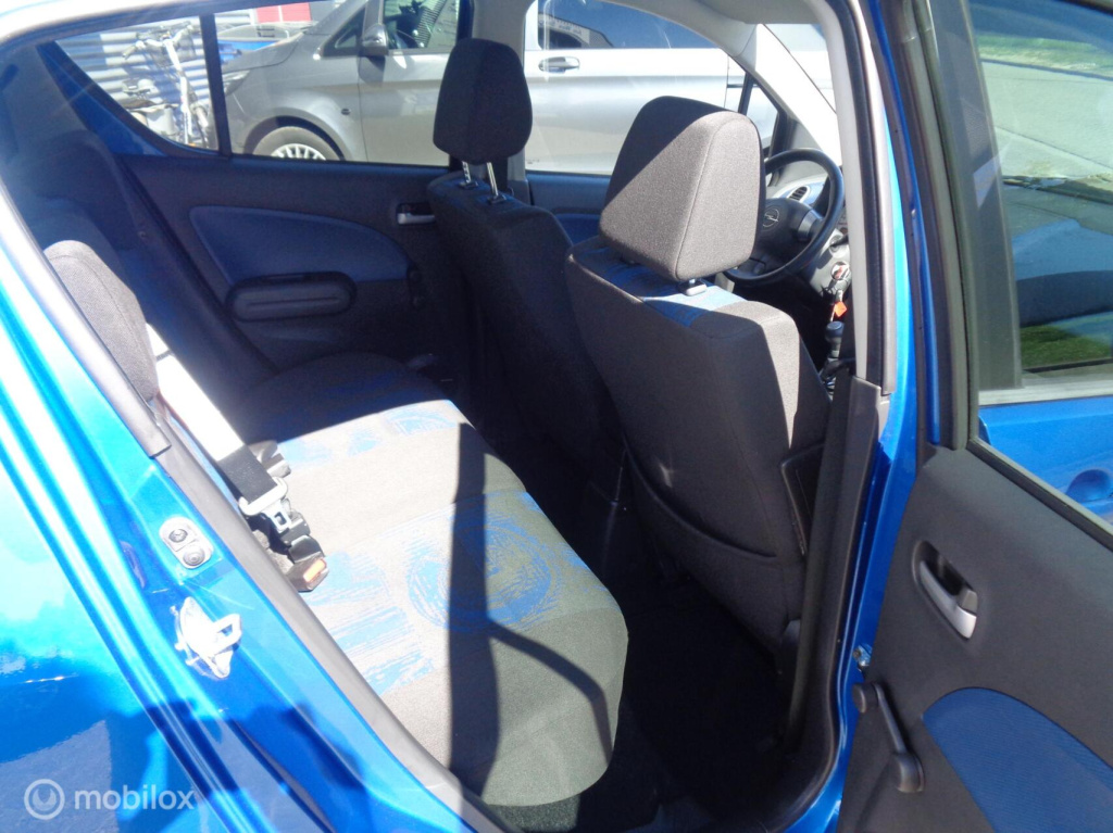 Opel Agila