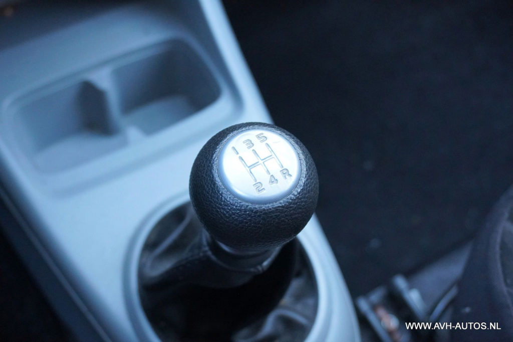 Nissan Pixo