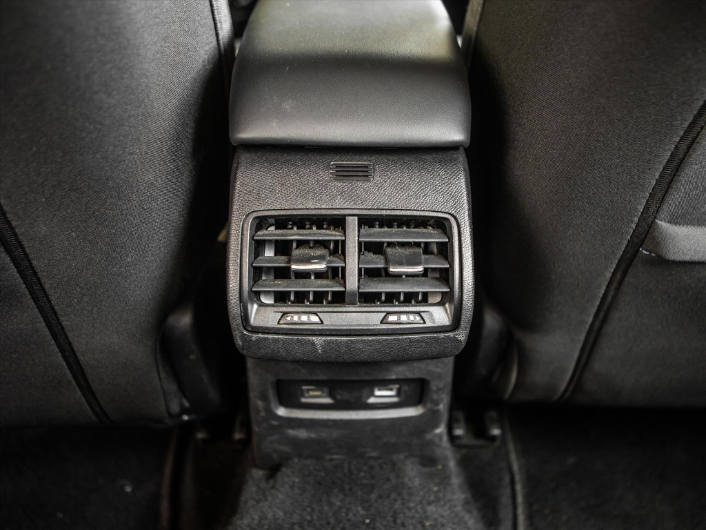 Citroen Ë-c4