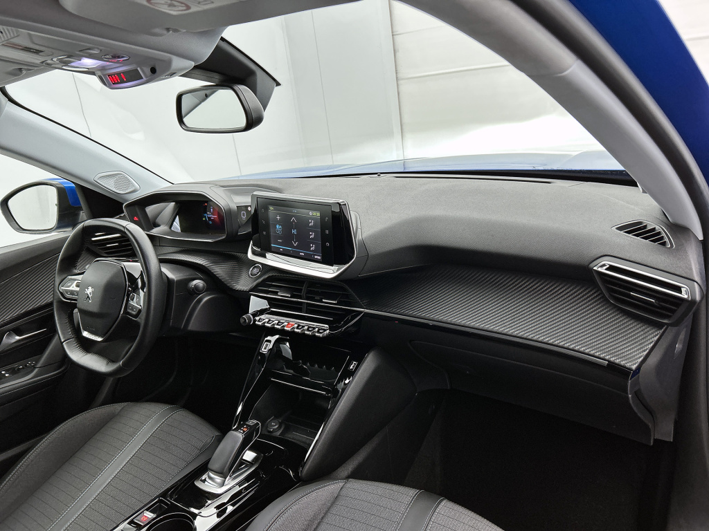 Peugeot E-2008