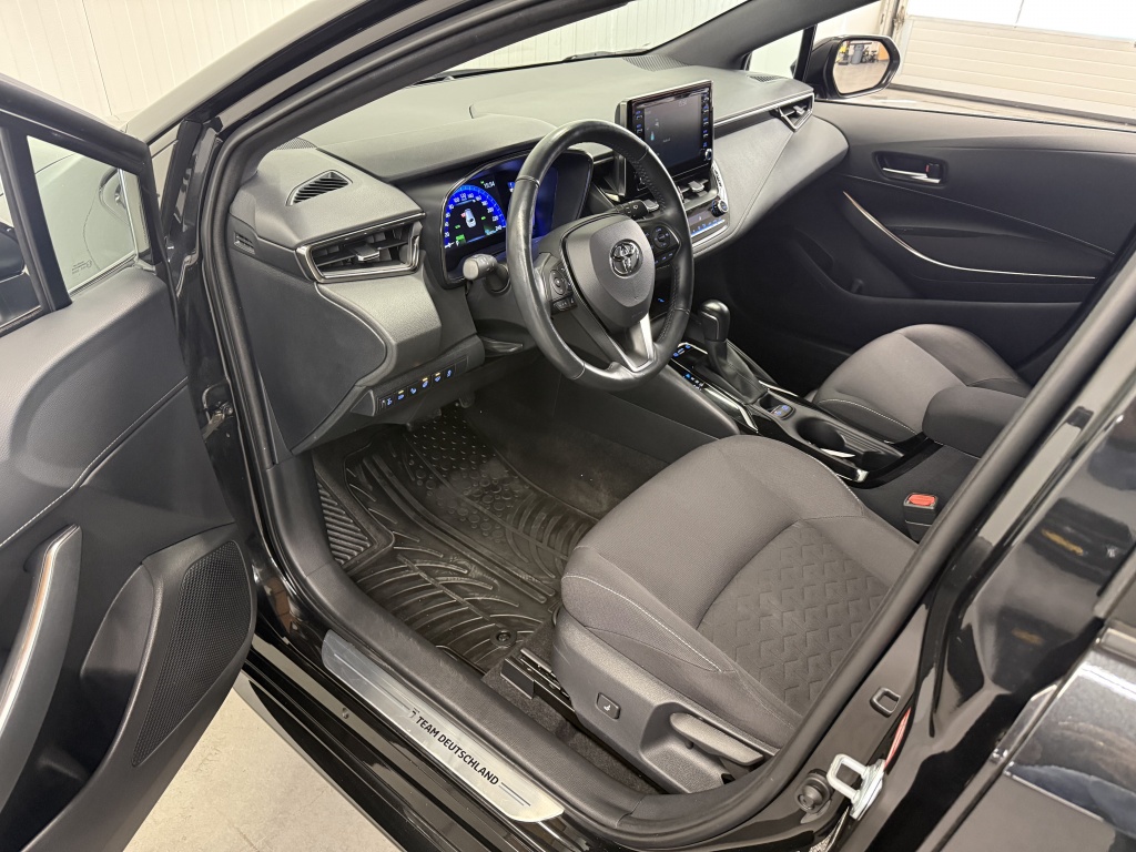 Toyota Corolla Touring Sports