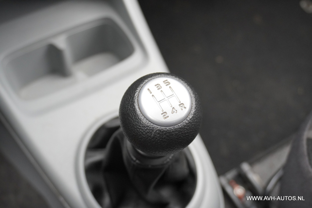 Nissan Pixo