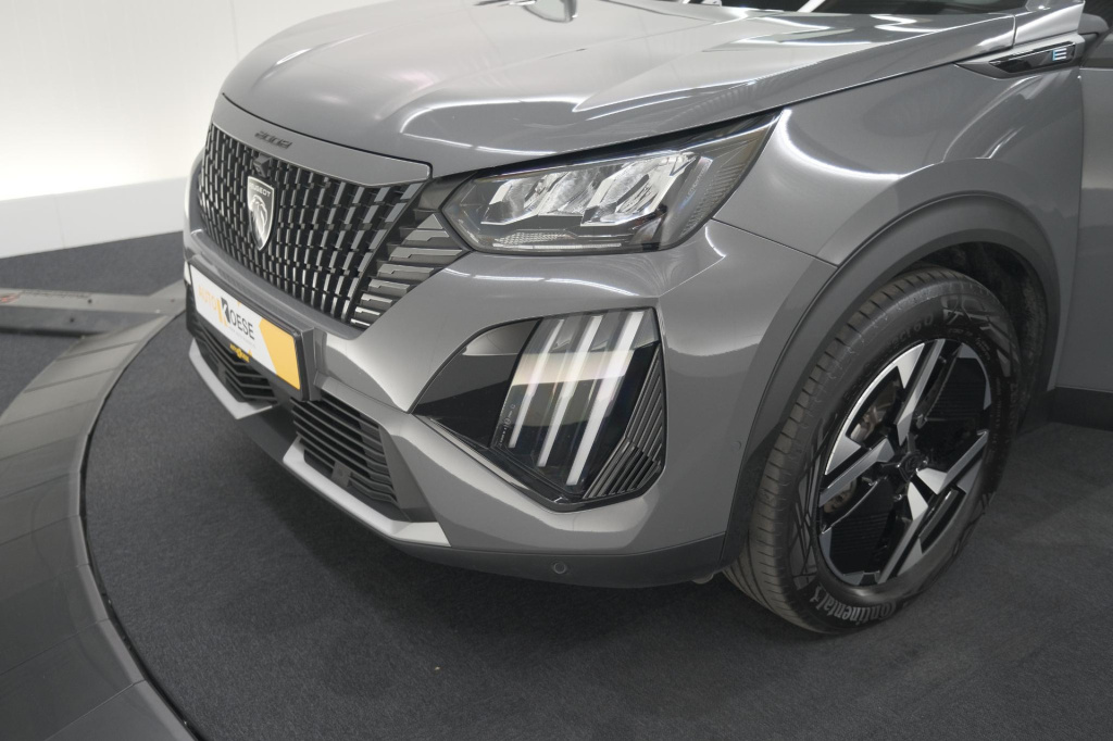 Peugeot E-2008