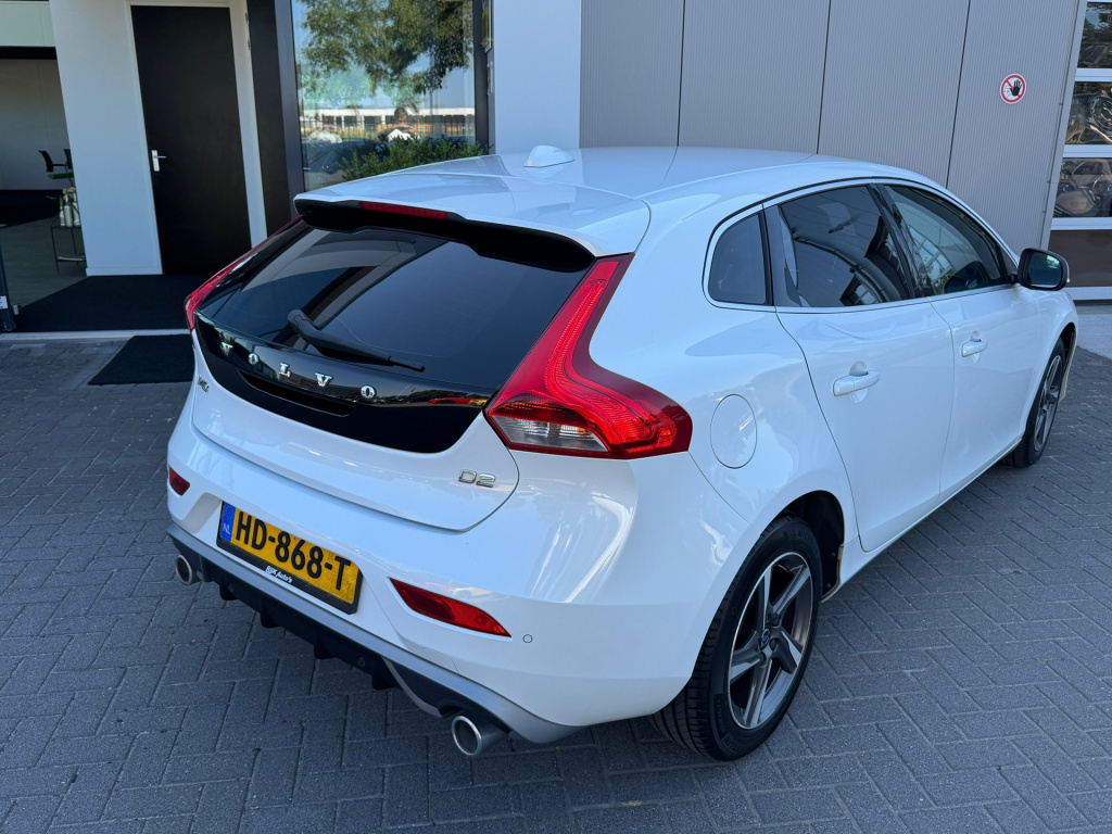 Volvo V40