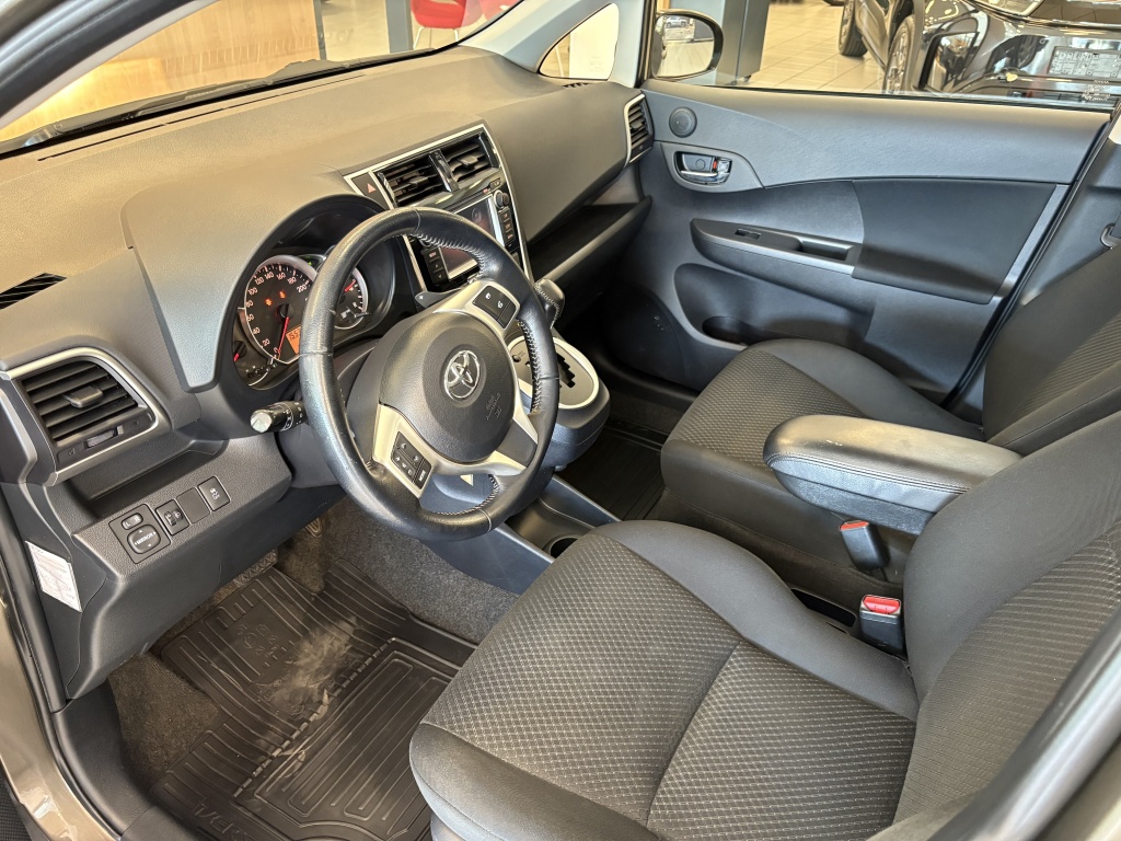 Toyota Verso-s