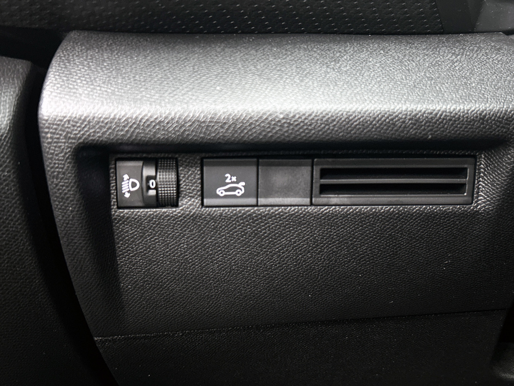 Citroen C4 X