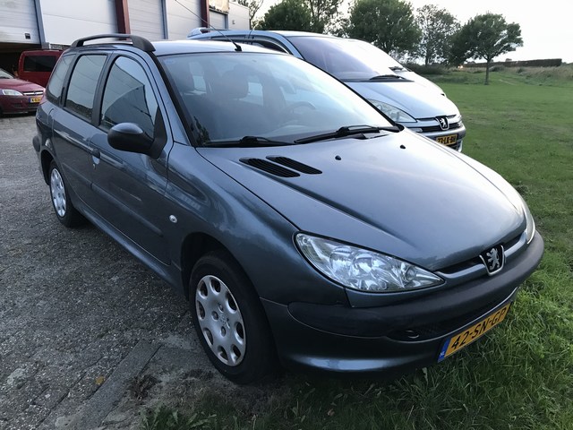 Peugeot 206