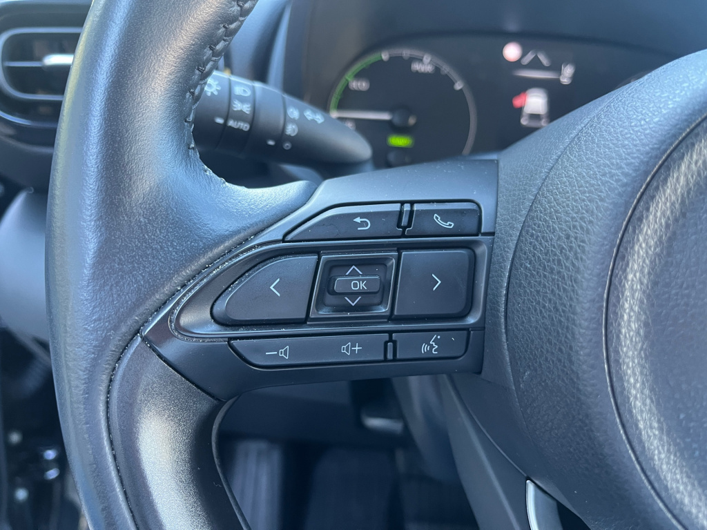 Mazda 2 Hybrid
