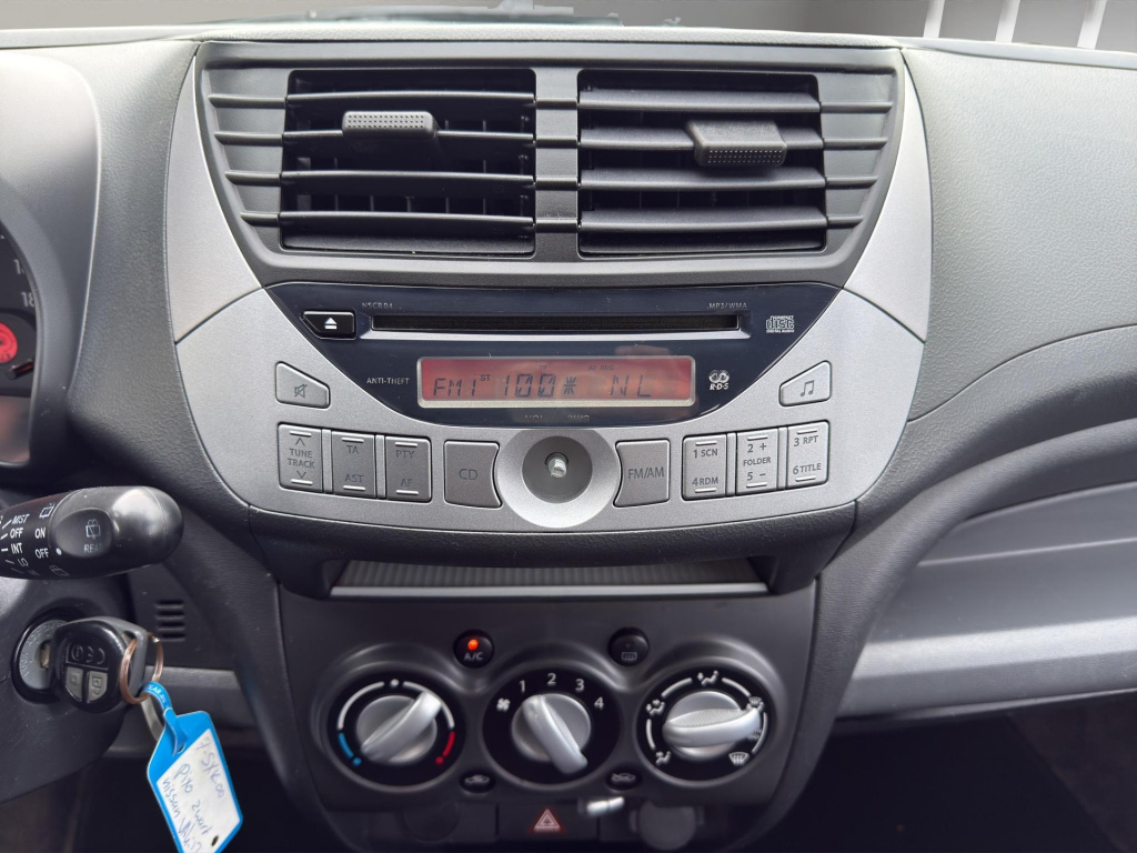 Nissan Pixo