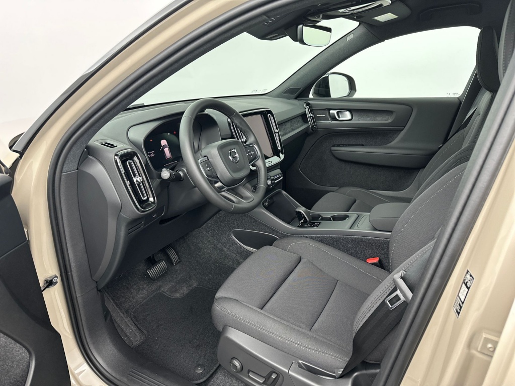 Volvo Ex40